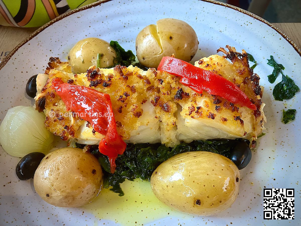 Portugal Lisbon cod fish served with potatoes in Restaurante D