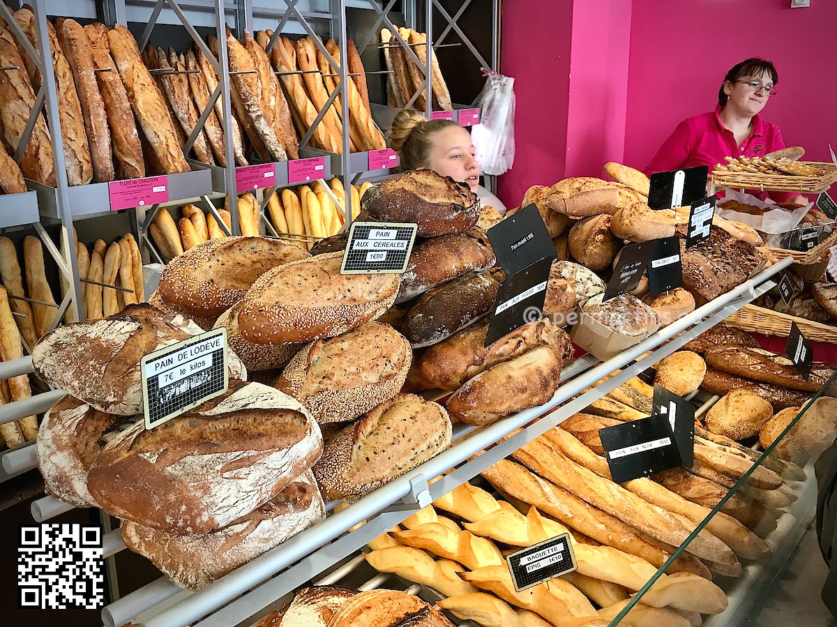 France Carcassonne bread for sale in Boulangerie Pâtisserie Papineau